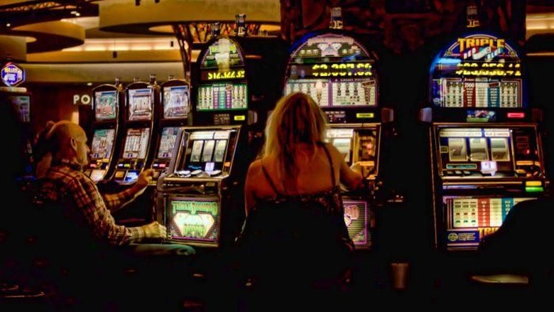 How to Win at Slot Machines